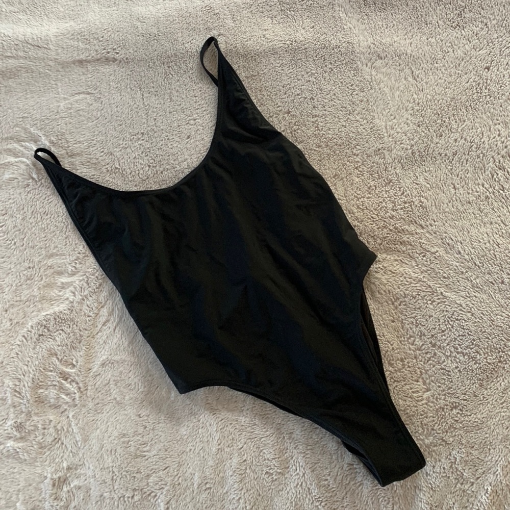 Topanga one piece